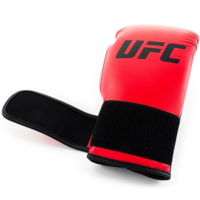 Боксерские перчатки UFC тренировочные для спаринга 6 унций UHK-75109 700_700