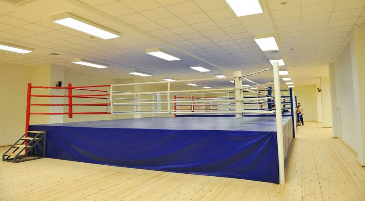 Боксерский ринг на помосте 1 м Totalbox размер по канатам 6×6 м РП 6-1 1200_660