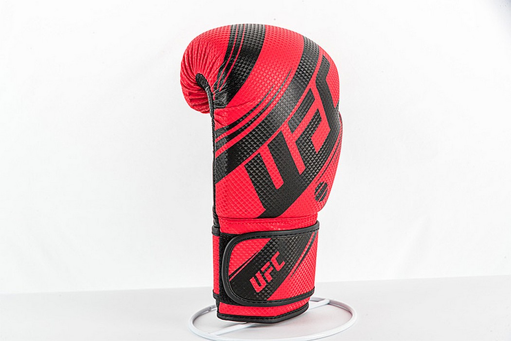 Боксерские перчатки UFC PRO Performance Rush Red,14oz 1050_700