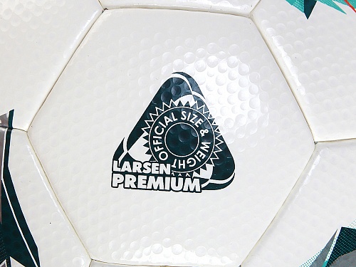 Мяч футбольный Larsen Derby 500_375