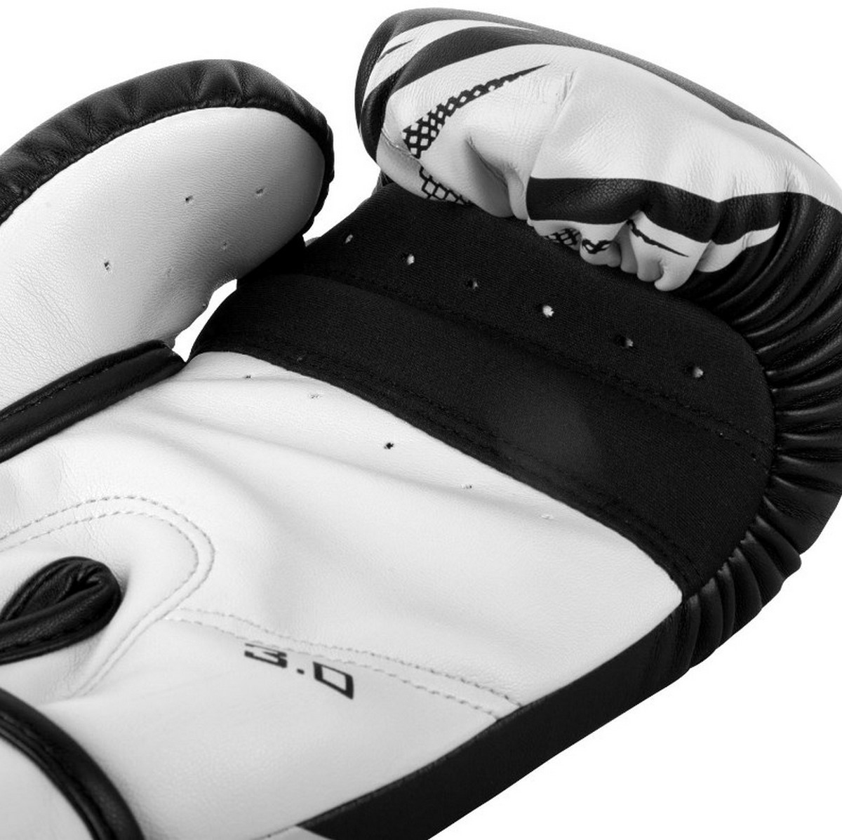 Перчатки Venum Challenger 3.0 03525-108-12oz черный\белый 1200_1197